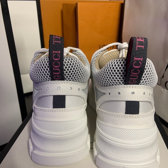Gucci flashtreck sneakers size 8 in women’s - Picture 8 of 9